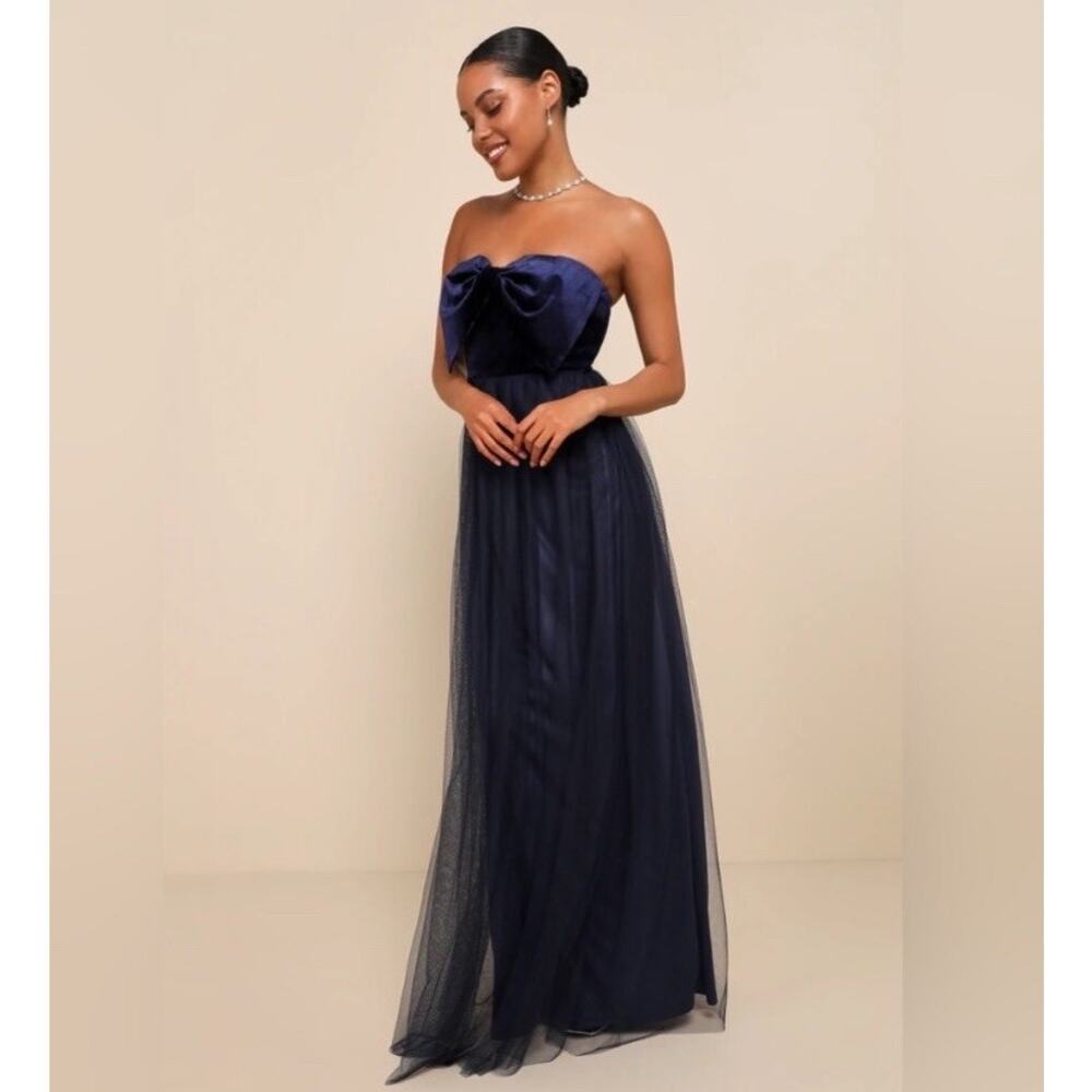 NWT Lulu’s Perfectly Dramatic Navy‎ Velvet Tulle Strapless Bow Maxi Dress L